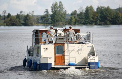 Vintage Houseboats at Malchin Harbor by Kuhnle-Tours - Foto 26