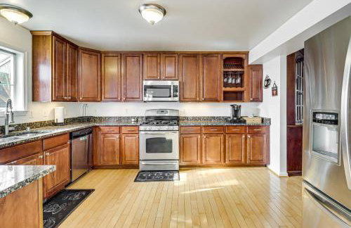 Walk to Lake and Boat Ramp Central Gem in Annapolis - Foto 10