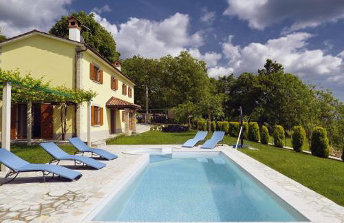 Villa in Lupoglav With Pool Near the Sea - Foto 16