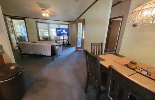 Camp Not Found - 3 Queen Bedrooms by the lake - Foto 6