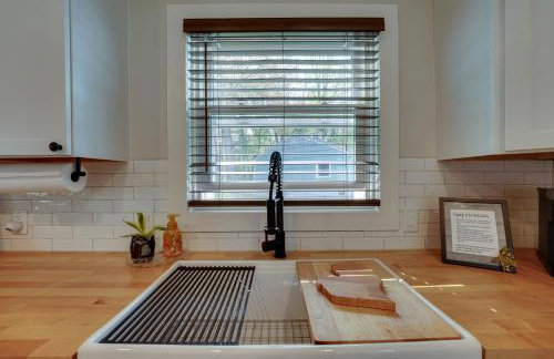 Walk to Beach Lake Michigan Getaway! - Foto 8