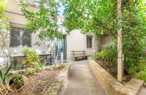 Pop Art Home - Experience Local Vibes - Photo 11