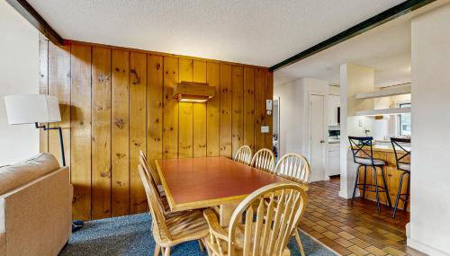 Village Green Unit 1A - Photo 4