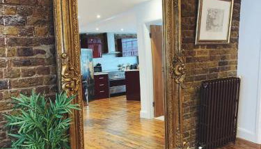 Penthouse Loft apartment with roof terrace Not for events or parties - Foto 5