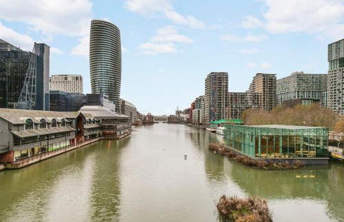 Skyline Studio with Pool & Gym, Canary Wharf - Foto 25