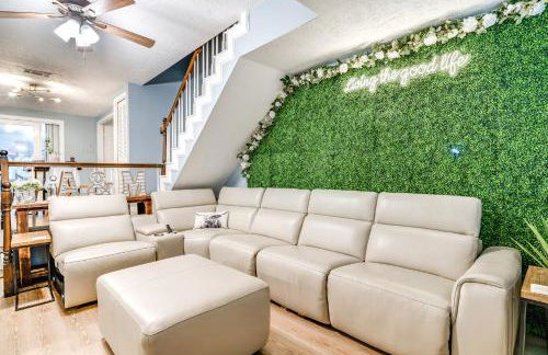 Aggie Game Day Retreat about 1 Mi to Texas A and M! - Photo 7