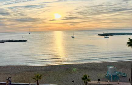 Amazing Beachfront Views - 3 Bedrooms Apartment - Foto 39