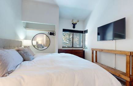 Chic 1 BDR Loft with Hot Tub Near Canyon Lodge - Foto 32