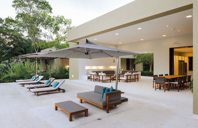 w Amazing 4BR Villa at Mesa de Yeguas - Photo 20