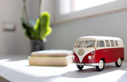 GuestHost -Elegant Seaside Apartment with Pool and Parking - Foto 28