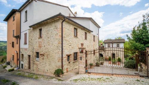 Farmhouse in Città di Castello with Pool - Foto 1