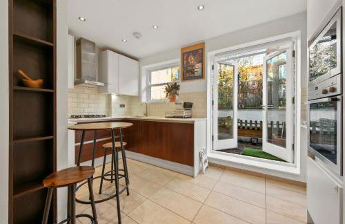 2BR Stylish Apartment in Euston and near Camden with Private Roof Terrace - Foto 2