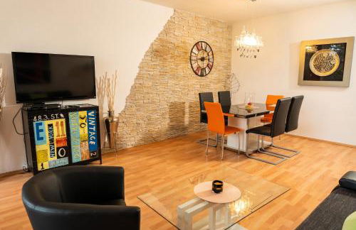 Fewo Art City-Studio Kassel 10, groß, modern, citynah, kostenfreie Parkplätze, Süd-Balkon, ruhig, Herkulesblick, voll ausgestattet - Foto 1