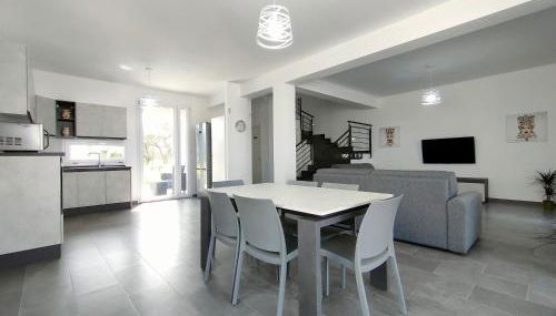 Villa Milicia - New Private Villa near Palermo and Cefalù with Pool, Sea View Terrace, Playground and Large Parking - Foto 2, minibar