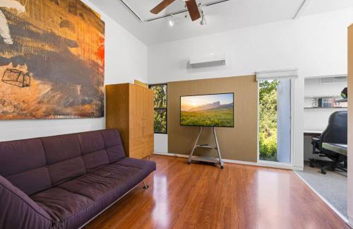 Hilltop Designer Midcentury Modern 4BR Pool HotTub - Foto 23