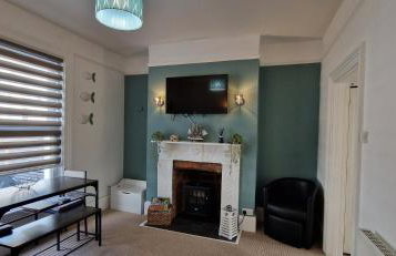 Unique Exmouth Family Holiday Home Close to Beach & Town - Photo 11