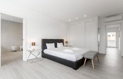 Chill Villa - Luxury villa with jacuzzi and private swimming pool - Photo 30