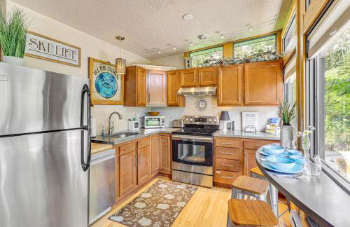 Scenic Lead Cabin Steps to Terry Peak Ski Area! - Foto 9