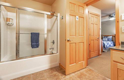 Incredible Views w Garage on Lake and bike trail - Foto 40