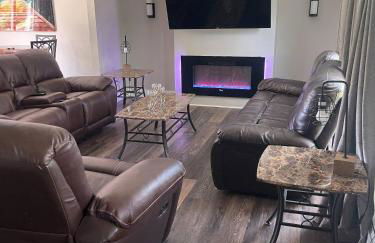 [4-BR/Sleeps 12] Family & Friends Home in Indiana - Foto 29