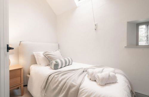 Mycock Cottage - Photo 28