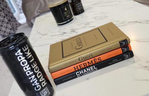 1-Bed Studio with Parking Ideal for Couples - Foto 21