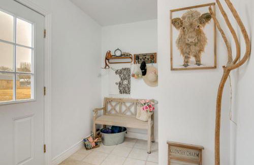 Cozy Mtn-View Retreat with Yard Near Hiking and Golf! - Foto 22