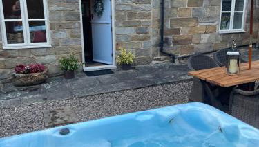 Pond Cottage - Photo 5