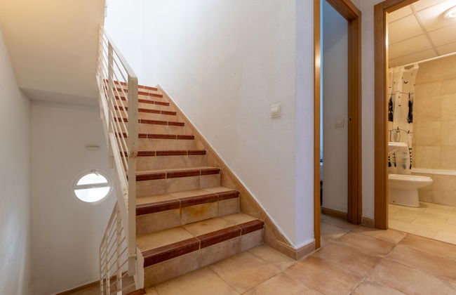 3 bedroom House in Salou with swimming pool and garden - Photo 25