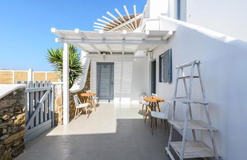 Mykonos Supreme Comfort Suites & Villas - Photo 82