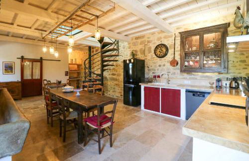 Authentic Country House with pool near Uzes - Foto 13