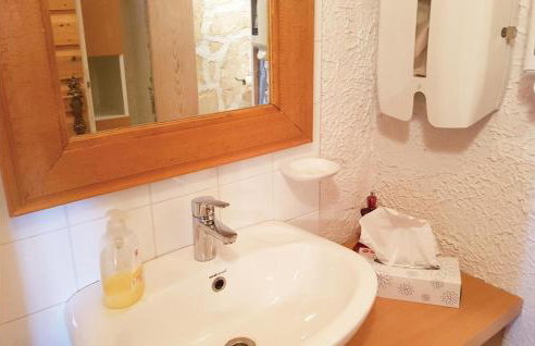 One-Bedroom Holiday Home In Danilo - Photo 21