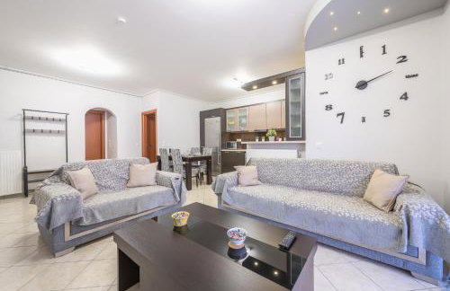 Rigas apartment in Ilioupoli Athens - Foto 2