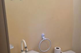 Chalé da Márcia com Piscina e Churrasqueira Privativos - Foto 28