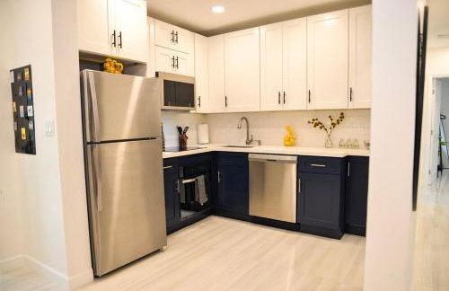 Vibrant 4bd 2ba Miami Home w POOL - Foto 14