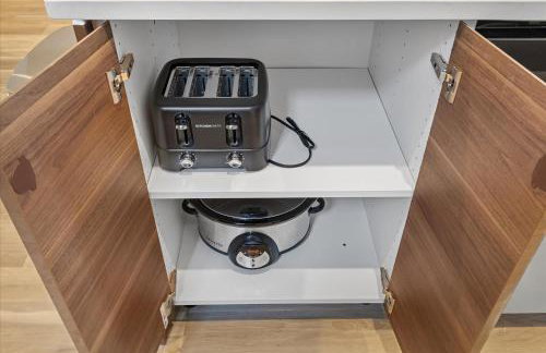 Spacious Downtown Indy Home Perfect for Groups - Photo 20