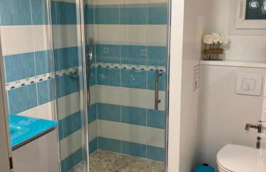 Les Hauts d'Eyragues gîte Aigue Marine Meublé classé 4 étoiles - Foto 14