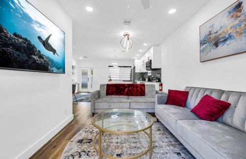 Modern Home with large private yard - Next to downtown & beach & airport - Pet friendly - Foto 19