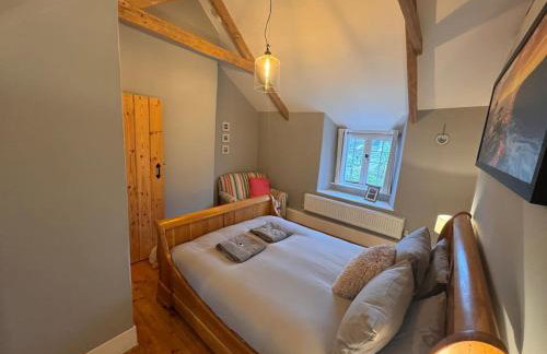 3 Double Bed Character Cottage in Quiet Hamlet - Photo 14