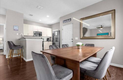 3 Bed 2 Bath Condo In Lucaya Village Near Disney 3 Bedroom Townhouse by RedAwning - Foto 13