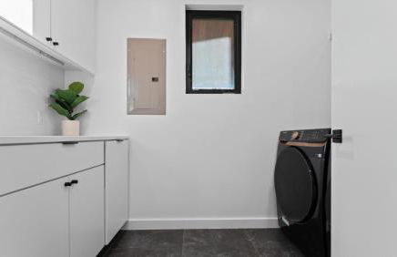 New 6 BR, 4.5B, Pool, Hot Tub, Cold Plunges, Outdoor Sauna, Bar, 9 TVs - Foto 32