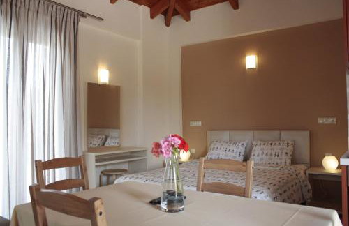 Evinos Garden - Photo 20