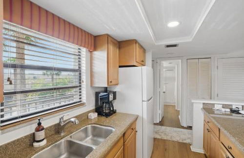 Deluxe Condo with Lake Views - Foto 4