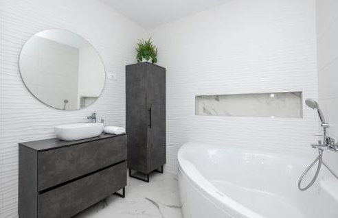 Cozy Home In Veliki Brocanac - Foto 41