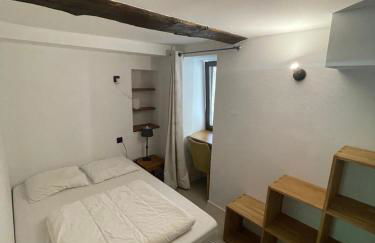 LE MONTAGNARD bel appartement avec jardin dans vieille ferme de montagne rénovée - Photo 9