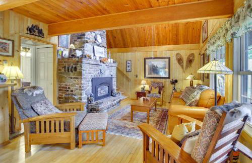 Hike, Ski and Explore! Owls Nest Gold Bar Cabin - Foto 1