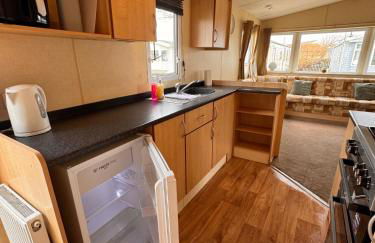 3 Bed Caravan - Sleeps 8 - Pet Friendly, Parking - Foto 55