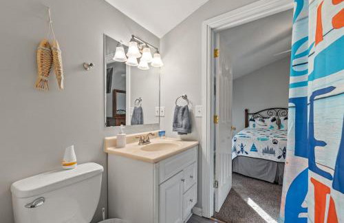 Little blue house on the lake - Photo 16