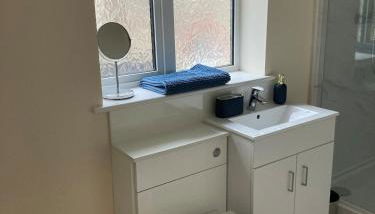 Wookey Holiday Flat - Photo 3