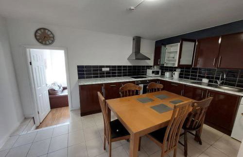 5 Bedroom House in Romford - Foto 5